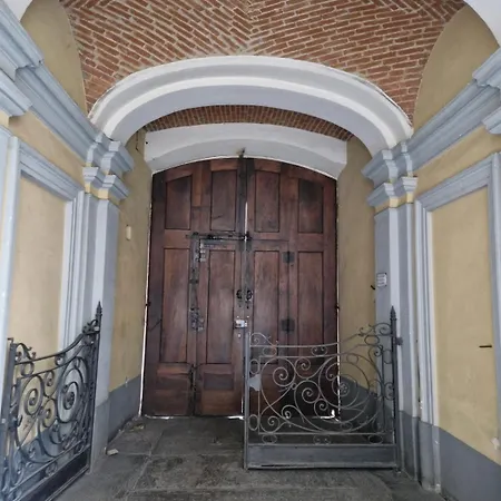 Apartment Flower House Turin